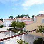A Casa Dos Príncipes Сasa de vacaciones Amoreira (Leiria)